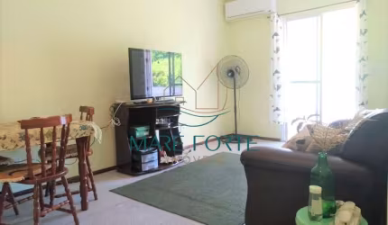 APARTAMENTO A POUCOS METROS DO MAR