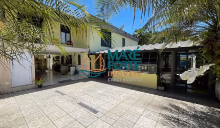 Linda Casa ampla próximo ao Centro de Ubatuba SP