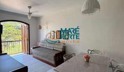 Apartamento amplo e mobiliado com vista livre, apenas 300 metros da orla