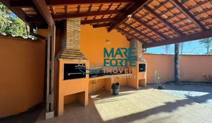 Apartamento duplex apenas 300 metros da orla da Praia Grande