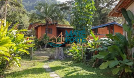 ( Oportunidade ) Área Pé na Areia com uma Casa estilo pousada em Ubatuba SP