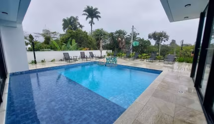 CASA DECORADA EM CONDOMINIO FECHADO COM ESTRUTURA DE LAZER!