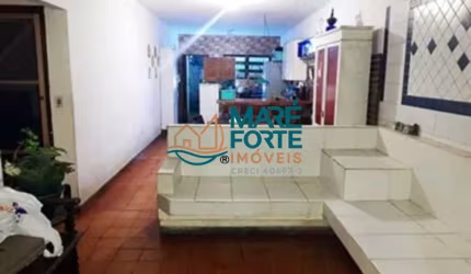 Casa com 4 quartos mais edícula com 2 em terreno grande no Perequê -Açú!