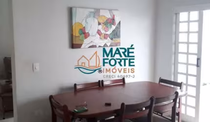 Sobrado no centro com potencial de ponto comercial!