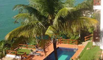Linda casa de costeira com vista para o mar e para a ilha Anchieta!