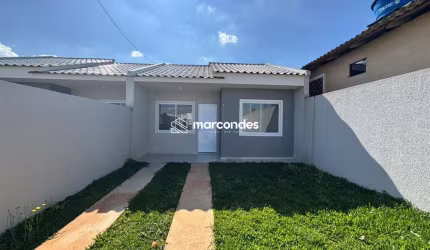 Casa com 2 quartos à venda na Avenida Rio Amazonas, 4064, Estados, Fazenda Rio Grande por R$ 234.777