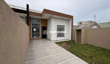 Casa com 3 quartos à venda na Rua Ucrânia, 539, Nações, Fazenda Rio Grande por R$ 590.000
