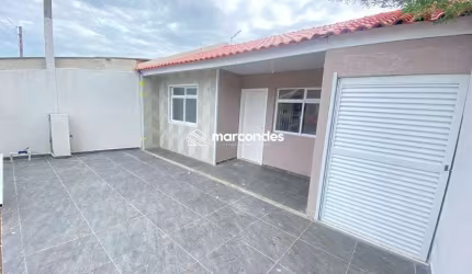 Casa em condomínio fechado com 3 quartos para alugar na Travessa Piên, 490, Estados, Fazenda Rio Grande por R$ 1.820