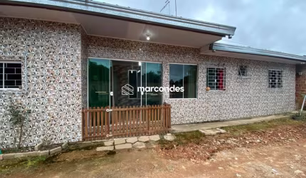 Casa com 2 quartos para alugar na Pedro Franco, 193, Jardim Veneza, Fazenda Rio Grande por R$ 1.100