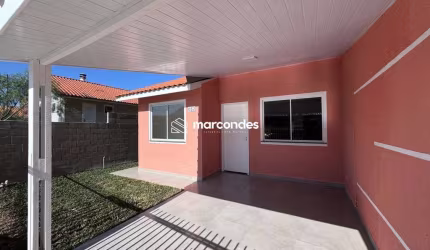 Casa com 2 quartos à venda na Rua Papagaio, 1780, Gralha Azul, Fazenda Rio Grande por R$ 495.000