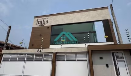 Casa em Condomínio Sobreposta com 2 Quartos, Suíte e Acabamento de Alto Padrão!!