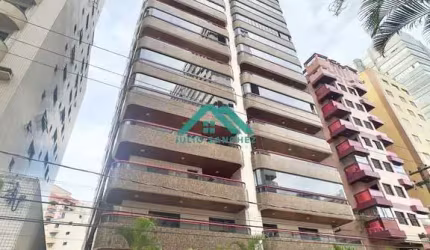 Luxo à Beira-Mar: Apto 3 Dorms, 2 Suítes com Lazer Completo - 100m da Praia!