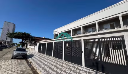 Sobrado  a 1 quadra da praia, 2 Dormitorio, 1vaga e Sacada  – R$2.200,00