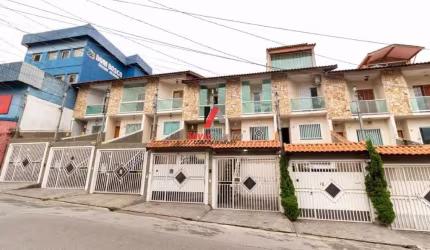 Casa (Sobrado) para Venda, 5 vaga(s), 215 m²
