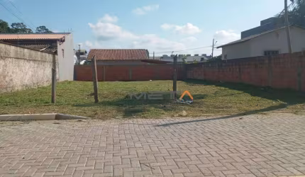 TERRENO A VENDA EM BALNEARIO PIÇARRAS