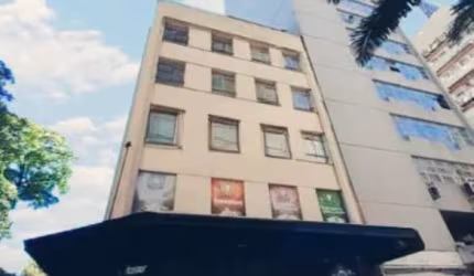 Prédio comercial com 753m², no Centro Histórico em Porto Alegre, 4 andares , com Elevador, SEM TAXA CONDOMINIAL