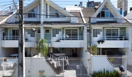 Triplex com 3 quartos + Home Office à venda no Ecoville. 182,99m² privativos