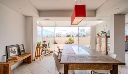 Apartamento Cobertura Duplex - 204m2 privativos - 3 quartos(1 suíte), 2 vagas soltas - Água Verde Curitiba PR- ACEITA PERMUTA EM IMÓVEIS ATÉ R$300.000,00