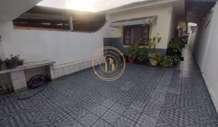 Casa com 2 dorms, Vila Dinopolis, Mongaguá - R$ 240 mil, Cod: 2679