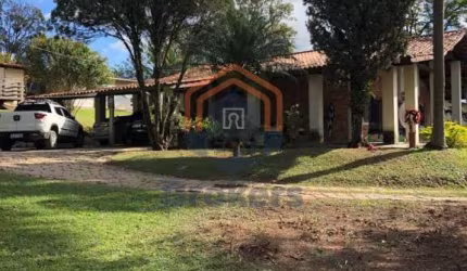 Chácara em Pinhal - Cabreúva, SP
