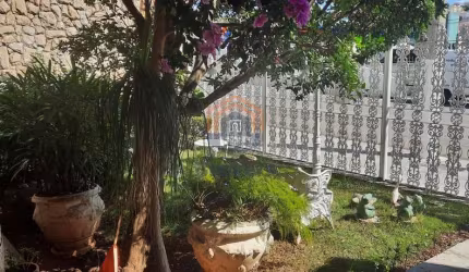 Casa Comercial em Vila Vianelo - Jundiaí, SP