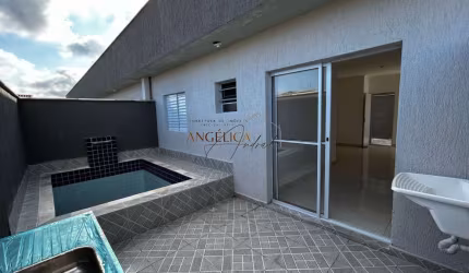 REPASSE FINANCIAMENTO !!! Bela casa térrea em condominio fechado com piscina individual, no Cibratel II, Itanhaém/SP