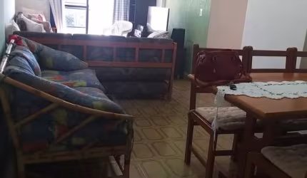 LOCAÇÃO FIXA! Apartamento com 2 dorm perto do mar, no Centro - MOngaguá/SP