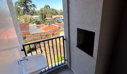 Apartamento de 03 quartos (Na divisa com o Santa Cândida!)