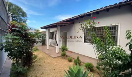 Casa à venda, 3 quartos, 3 suítes, 5 vagas, Zona 05 - Maringá/PR
