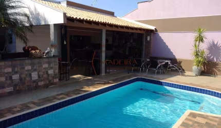 Casa à venda, 2 quartos, 2 suítes, 1 vaga, Jardim Monte Rei - Maringá/PR