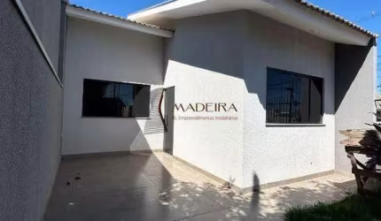 VENDE-SE CASA COM 3 QUARTOS EM MARIALVA