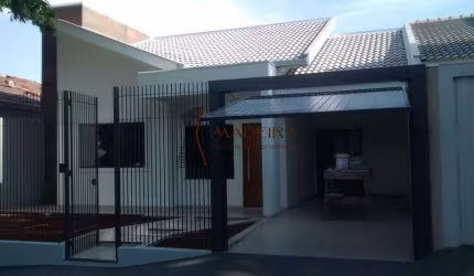 CASA A VENDA EM NOVA ESPERANÇA - CENTRO