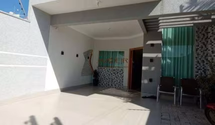 CASA Á VENDA PRÓXIMOS AS AVENIDAS TUIUTI E GUAIAPÓ