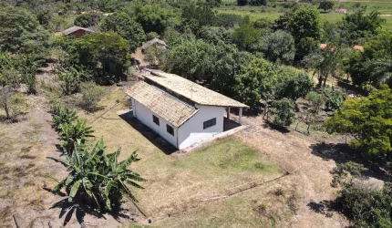 Chácara / sítio com 2 quartos à venda no Marambaia, Caçapava  por R$ 880.000