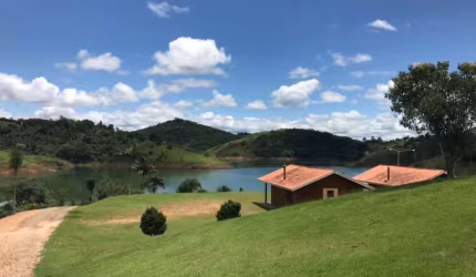 Chácara / sítio com 3 quartos à venda no Centro, Santa Branca  por R$ 4.300.000