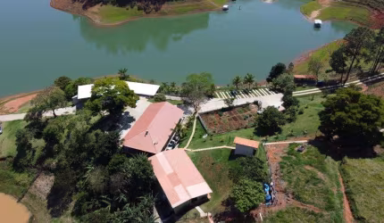 Chácara / sítio com 10 quartos à venda em Santana, São José dos Campos  por R$ 4.500.000