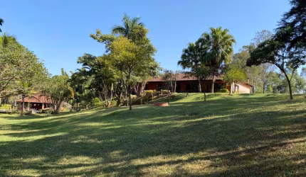 Chácara / sítio com 3 quartos à venda no Centro, Caçapava  por R$ 3.200.000