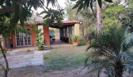 Chácara / sítio com 3 quartos à venda no Centro, Caçapava  por R$ 750.000