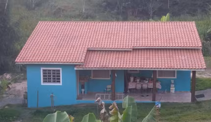 Chácara / sítio com 2 quartos à venda no Centro, Natividade da Serra  por R$ 180.000