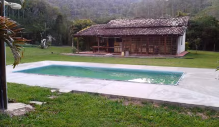 Fazenda à venda no Centro, Pindamonhangaba  por R$ 1.650.000