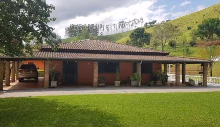 Chácara / sítio com 5 quartos à venda no Centro, Monteiro Lobato  por R$ 1.600.000