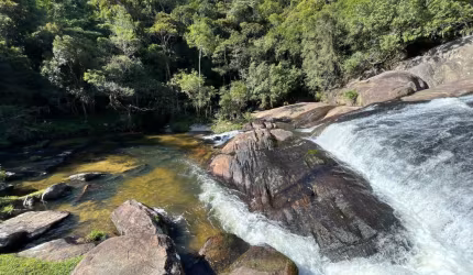 Chácara / sítio com 3 quartos à venda em Pouso Alto, Natividade da Serra  por R$ 750.000