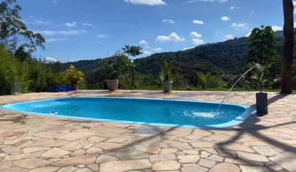 Chácara / sítio com 2 quartos à venda em Taquari, São José dos Campos  por R$ 420.000
