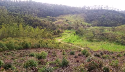Chácara / sítio com 1 quarto à venda no Bairro do Cedro, Paraibuna  por R$ 800.000