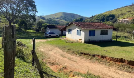 Chácara / sítio com 2 quartos à venda no Buquirinha II, São José dos Campos  por R$ 900.000