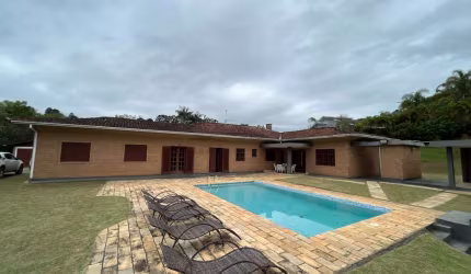 Chácara / sítio com 4 quartos à venda no Pau de Saia, São José dos Campos  por R$ 2.000.000