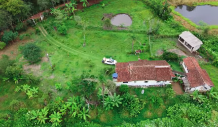 Chácara / sítio com 4 quartos à venda na Zona Rural, Brazópolis  por R$ 580.000