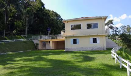 Chácara / sítio com 7 quartos à venda no Bairro Colinas, Paraibuna  por R$ 1.500.000