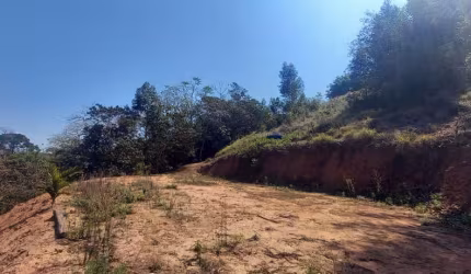 Chácara / sítio à venda no Bairro Ilhéus, Paraibuna  por R$ 225.000