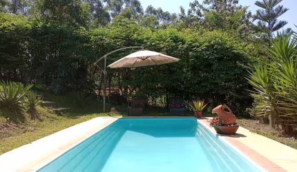 Chácara / sítio com 2 quartos à venda no Centro, Jambeiro  por R$ 430.000